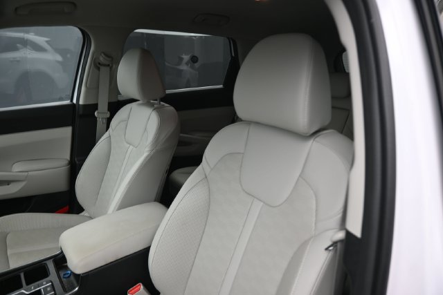 Used 2026 Kia Sorento S FWD image 14