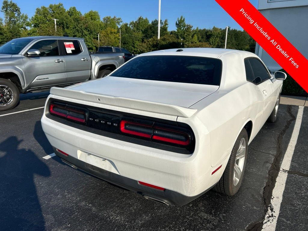 Used 2020 Dodge Challenger SXT RWD image 5