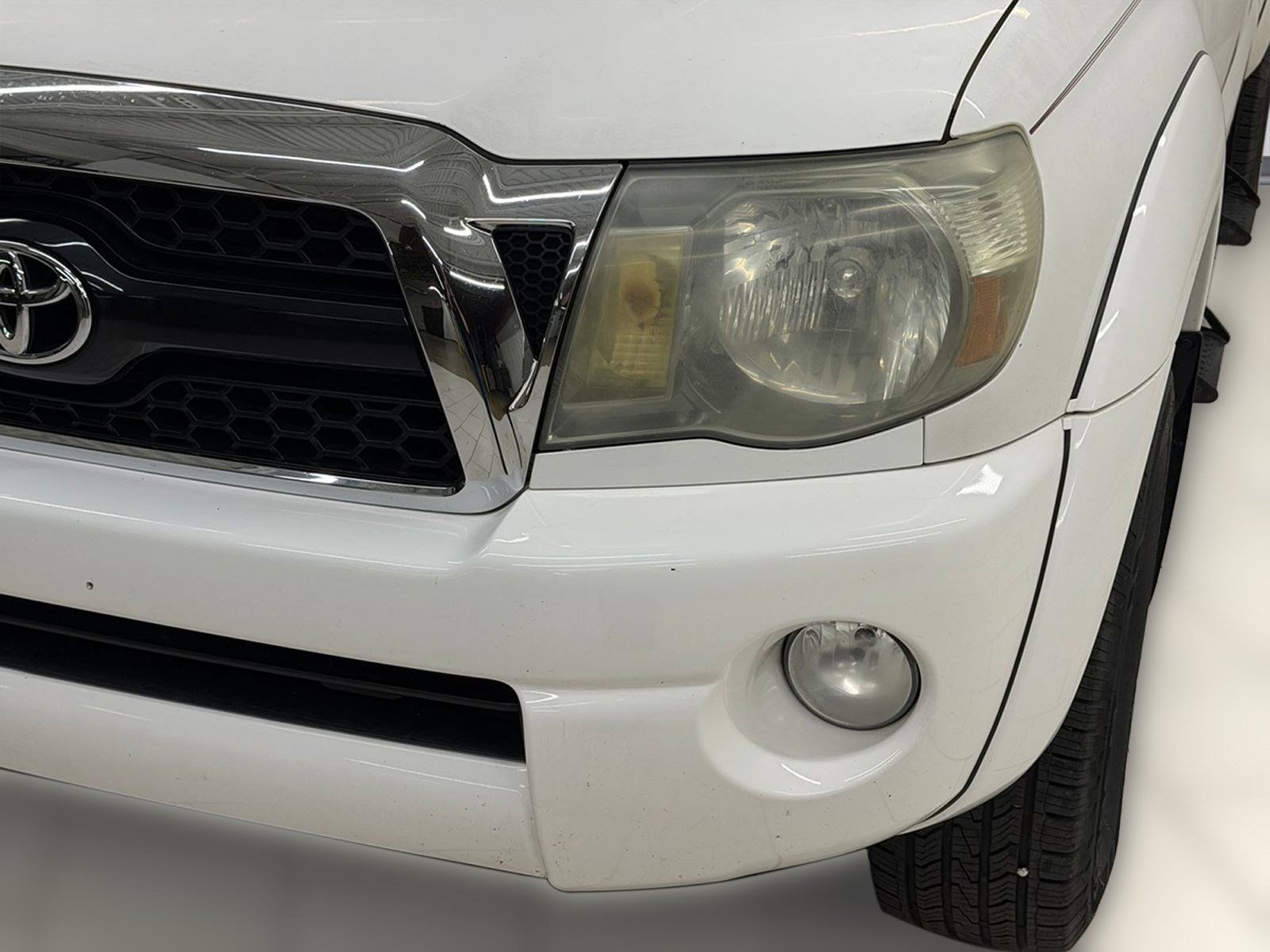 Used 2011 Toyota Tacoma 4x4 Double Cab w/ TRD Off-Road Pkg image 9