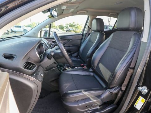 Used 2021 Buick Encore Preferred image 15