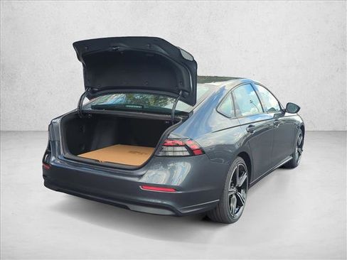 New 2026 Honda Accord SE image 2