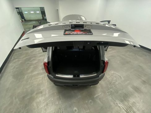 Used 2022 Kia Telluride SX w/ SX Prestige Package image 46