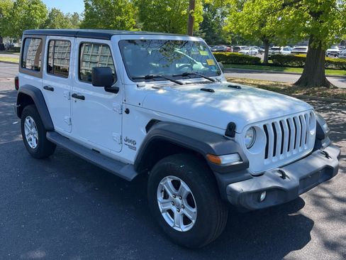 Used 2018 Jeep Wrangler Unlimited Sport S AWD/4WD image 1