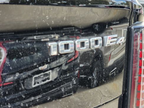 New 2025 Cadillac Escalade IQ Luxury 1 w/ Smart Trailering package image 11