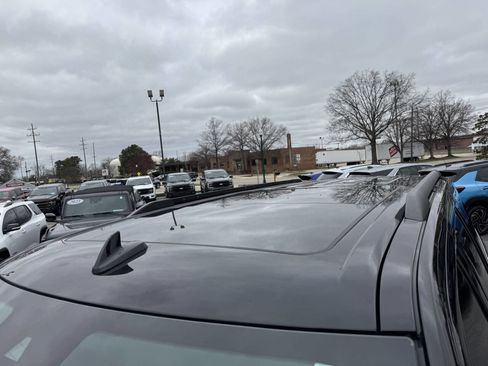 Used 2021 Ford Expedition Max Limited image 21