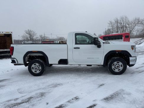 Used 2020 GMC Sierra 2500 4x4 Regular Cab image 6
