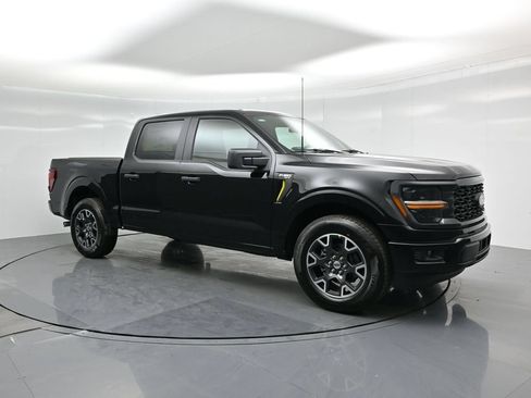 Used 2025 Ford F150 STX w/ Equipment Group 200A RWD image 19