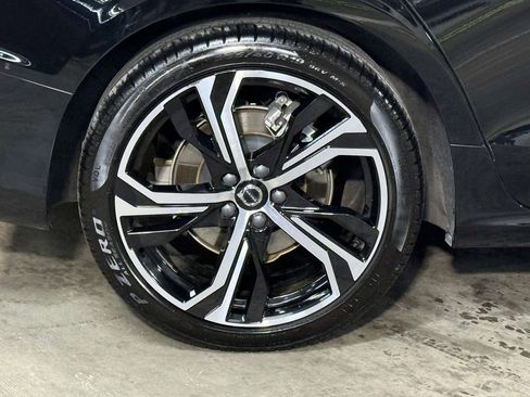 Used 2023 Volvo S60 B5 Plus w/ Climate Package FWD image 13