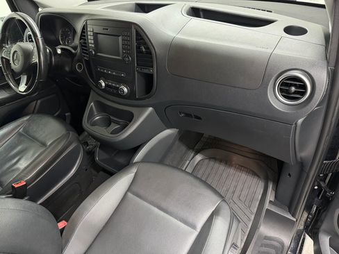Used 2016 Mercedes-Benz Metris Passenger image 10
