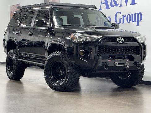 Used 2019 Toyota 4Runner TRD Off-Road image 1