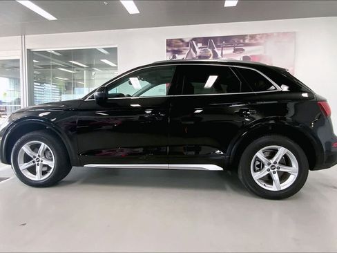 Used 2023 Audi Q5 2.0T Premium w/ Convenience Package AWD/4WD image 3