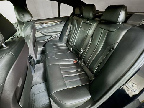 Used 2018 BMW 540i image 9