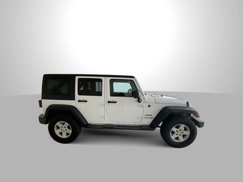 Used 2018 Jeep Wrangler Unlimited Sport S image 9