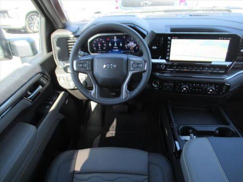 New 2026 Chevrolet Silverado 2500 ZR2 image 15