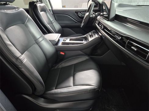 New 2026 Lincoln Aviator 2WD image 18