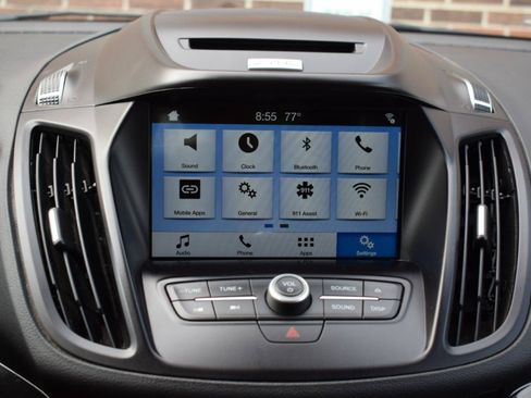 Used 2017 Ford Escape SE w/ Equipment Group 201A FWD image 21