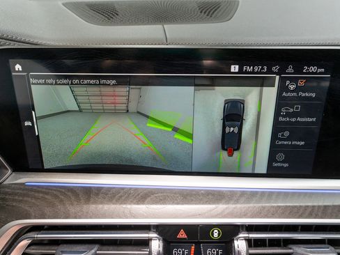 Used 2022 BMW X7 xDrive40i w/ Premium Package image 23