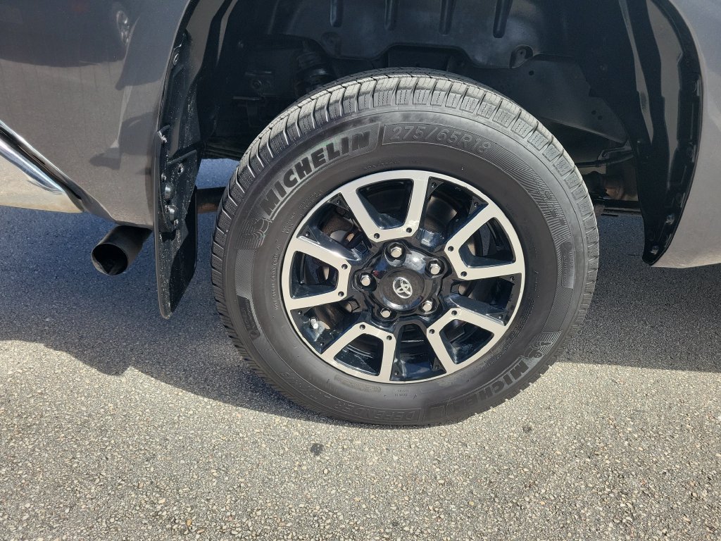 Used 2017 Toyota Tundra SR5 w/ TRD Off Road Package AWD/4WD image 30