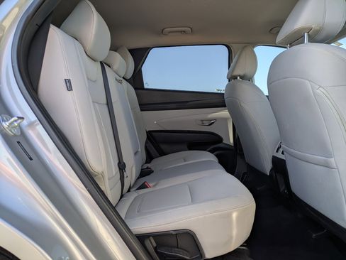 Certified 2025 Hyundai Tucson SEL FWD image 12