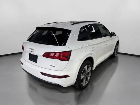 Used 2020 Audi Q5 2.0T Premium w/ Titanium Sport Package AWD/4WD image 10