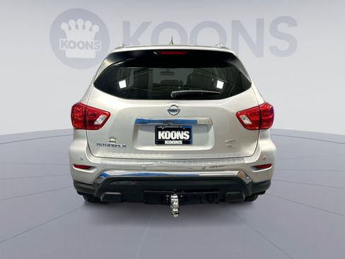 Used 2017 Nissan Pathfinder SL w/ SL Tech Package image 5