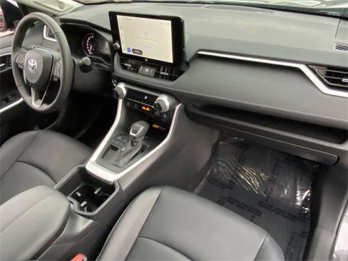 Used 2024 Toyota RAV4 XLE Premium image 21