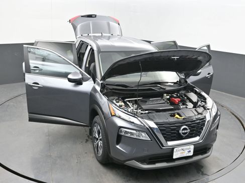 Certified 2023 Nissan Rogue SV image 38