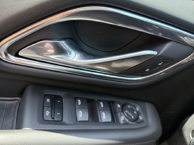 Used 2023 Chevrolet Tahoe Z71 w/ Z71 Off-Road Package AWD/4WD image 12