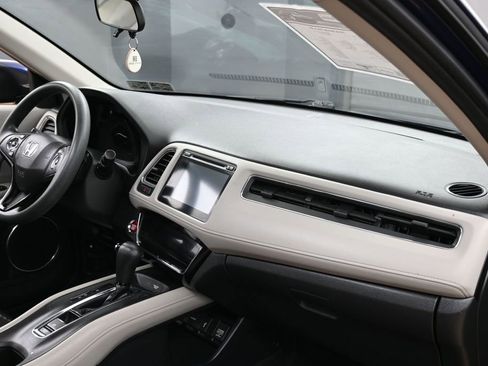 Used 2016 Honda HR-V EX image 35