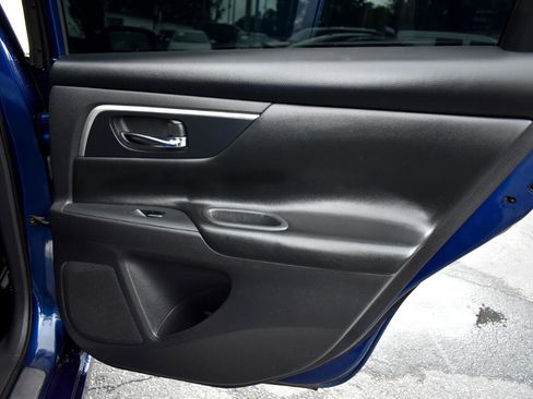 Used 2016 Nissan Altima 3.5 SR image 31