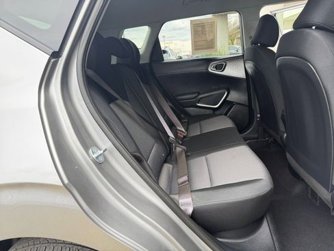 Used 2025 Kia Soul LX w/ LX Technology Package image 39