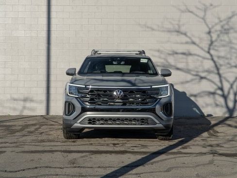 New 2025 Volkswagen Atlas Cross Sport SEL image 2