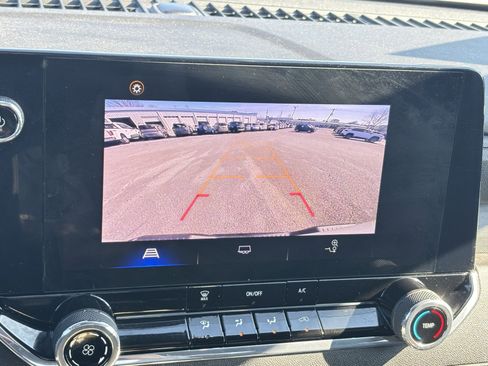 Used 2024 Chevrolet Colorado W/T image 7