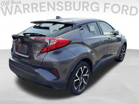 Used 2021 Toyota C-HR XLE FWD image 7