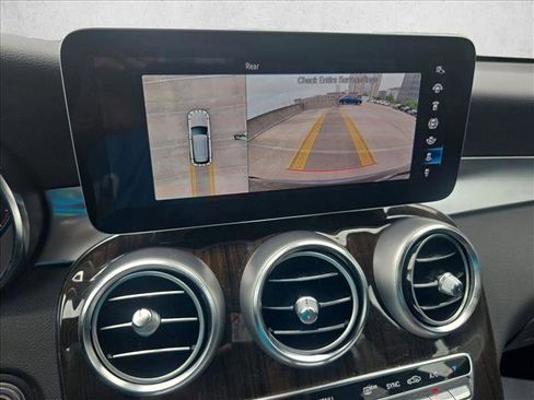 Used 2022 Mercedes-Benz GLC 300 4MATIC image 11
