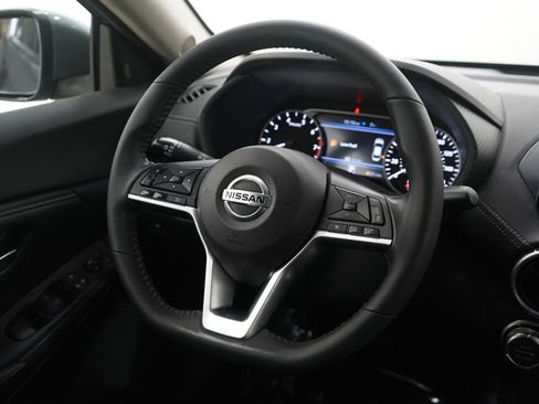 Used 2021 Nissan Sentra SV image 13