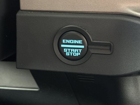 Used 2025 Ford Bronco Outer Banks image 23