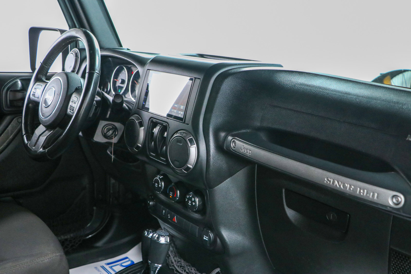 Used 2018 Jeep Wrangler Sport AWD/4WD image 25
