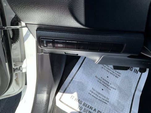 Used 2025 Toyota Corolla LE FWD image 21