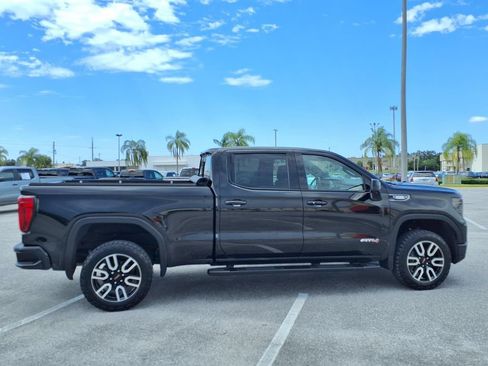 Used 2023 GMC Sierra 1500 AT4 w/ AT4 Preferred Package AWD/4WD image 8