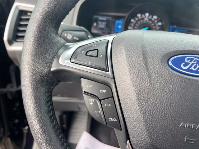 Certified 2024 Ford Edge SEL w/ Convenience Package AWD/4WD image 9