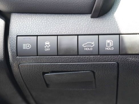 Used 2023 Toyota Camry XSE FWD image 19