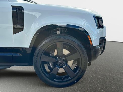 New 2026 Land Rover Defender 130 V8 image 6