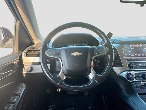 Used 2016 Chevrolet Suburban LS image 11