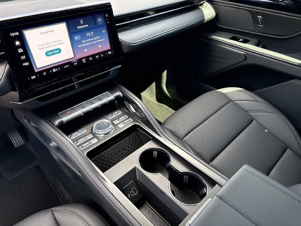 New 2026 Lincoln Nautilus Premier AWD/4WD image 25