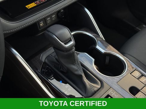 Certified 2026 Toyota Highlander Platinum AWD/4WD image 17