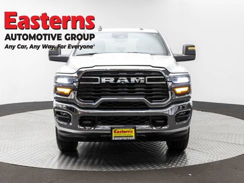 Used 2025 RAM 3500 Lone Star AWD/4WD image 2