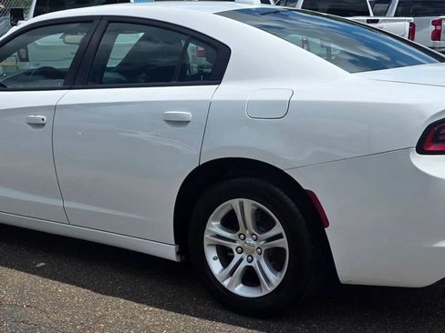 Used 2023 Dodge Charger SXT RWD image 5