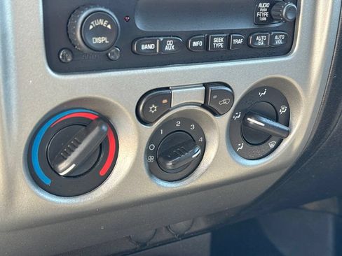 Used 2012 Chevrolet Colorado LT AWD/4WD image 17