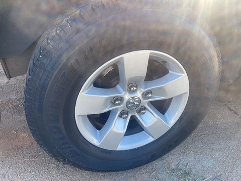 Used 2017 RAM 1500 Tradesman w/ Chrome Appearance Group image 11